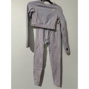 Gymshark set top and bottom S lavender purple